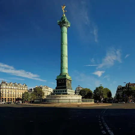 Отель - Gare De Lyon Bastille By Ihg
