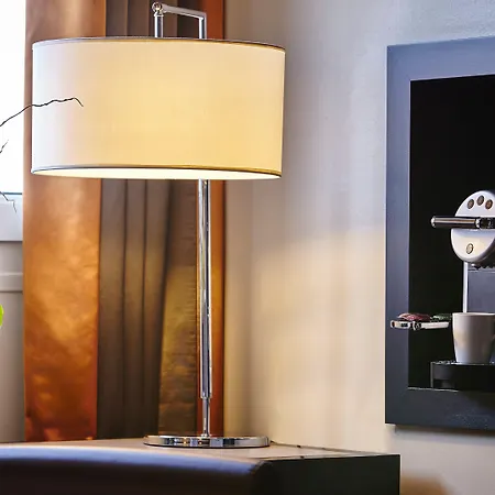 - Gare De Lyon Bastille By Ihg Отель 4*