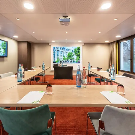 - Gare De Lyon Bastille By Ihg Отель 4*