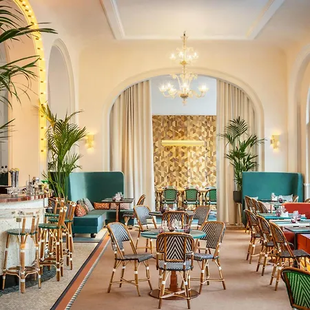 - Gare De Lyon Bastille By Ihg Hotel 4*