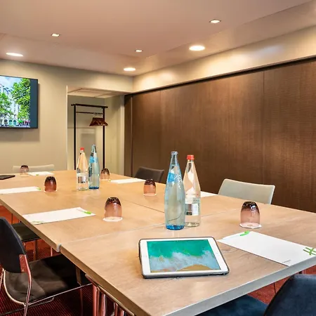 - Gare De Lyon Bastille By Ihg Hotel 4*